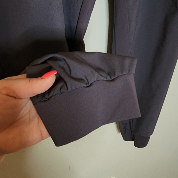 Jaanuu charcoal grey scrub joggers. Size 2XL. - Picture 3 of 16